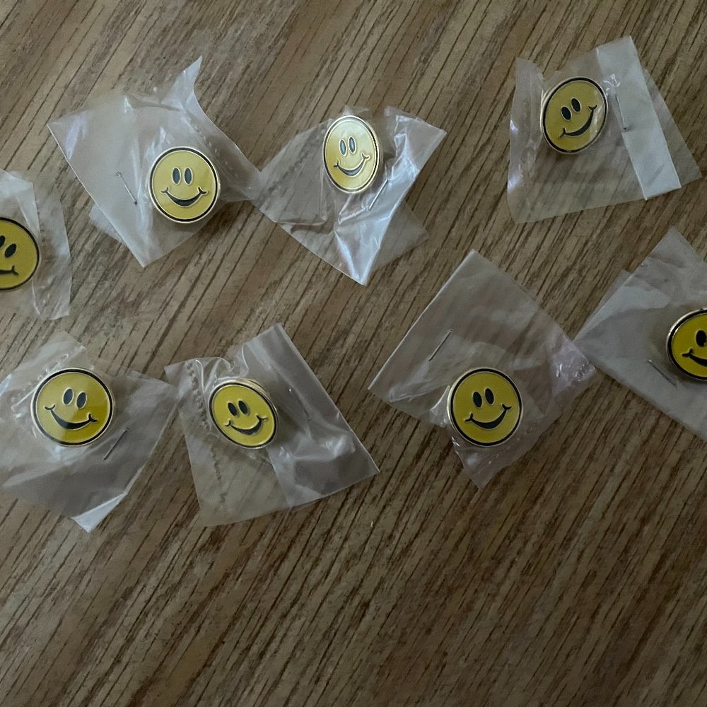 8 Smiley Face Lapel Pins